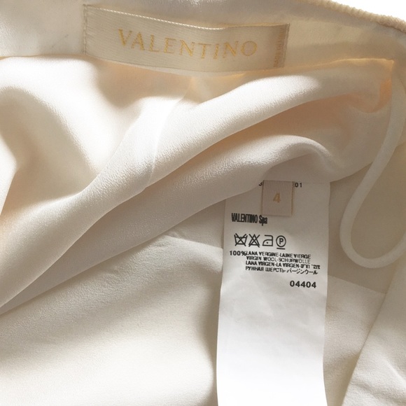 Valentino 𑁍 Rose Lace Wool Pencil Back Slit Knee Length Skirt 𑁍 Winter White 4 - Picture 9 of 16